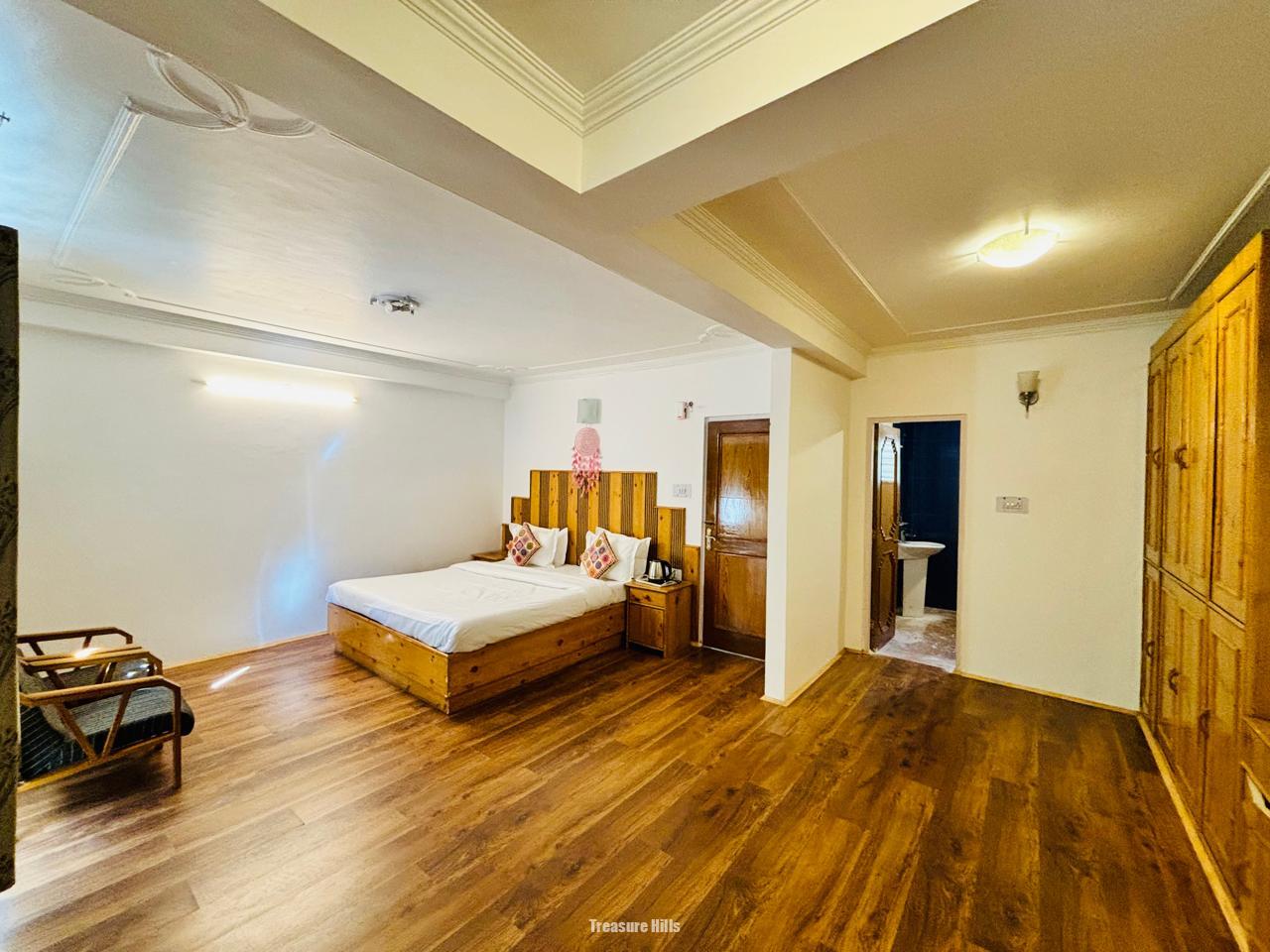 WhatsApp Image 2025-12-18 at 6.56.50 PM (2)